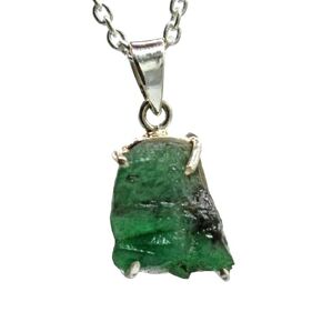 Natural Emerald Handmade 925 Silver Jewelry, Natural Emerald Pendant, Emerald Necklace, Emerald Jewelry, May Birthstone, Gift for her, beautiful jewelry, sliver chain pendant,vintage stone pendant