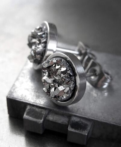 أقراط أذن رمادية اللون مع دروزي مقلد - أقراط حديثة كبيرة للرجال للجنسين in Kuwait