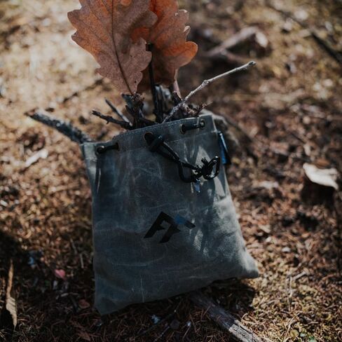 أساسيات الغابة™ Artisan Forager Pouch™ | حقيبة أدوات البحث عن الطعام ذات الخصر القابل للطي المصنوعة يدويًا من القماش المشمع، حقيبة، حزمة | Bushcraft والمشي لمسافات طويلة والتخييم ومشي الكلاب | هدية مدى الحياة لتذكرها! in Saudi Arabia