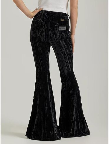 Wrangler Women's Retro Black Velvet Trumpet Flare Jeans Black 28x36 in Saudi Arabia