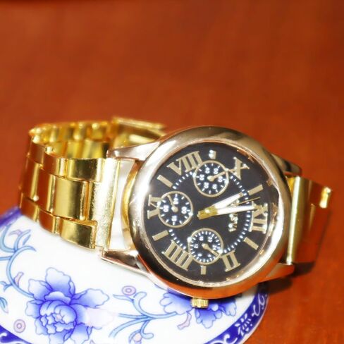 Leatrom Fashion Simple Watch for Men and Women, Three Circles Decoraton Pointers Roman Numeral Dial, Easy to Read Time Analog Quartz Watch in Saudi Arabia