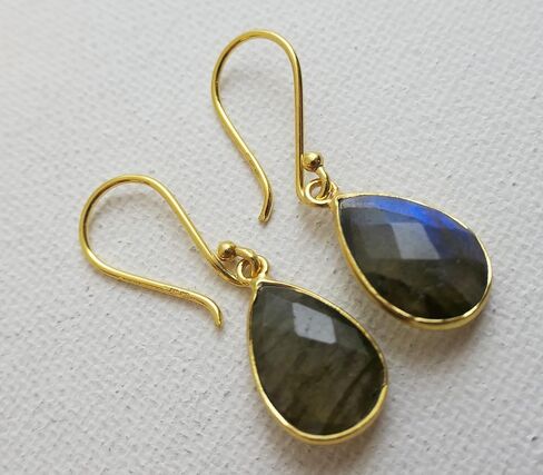 أقراط متدلية من الفضة الإسترليني مطلية بالذهب الأخضر والجمشت - هدايا مجوهرات مصنوعة يدويًا من الأحجار الكريمة للنساء (الكوارتز البراسيوليت) in Kuwait