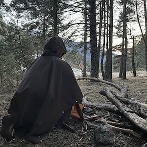 Bushcraft اسبانيا Oilskin Poncho مأوى، Bushcraft Poncho Tarp، متعددة الاستخدامات للماء غطاء المطر خيمة للمخيمين in Kuwait