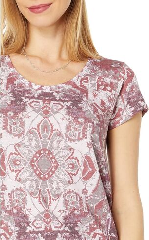 تي شيرت نسائي برقبة واسعة مطبوع من Lucky Brand in Kuwait