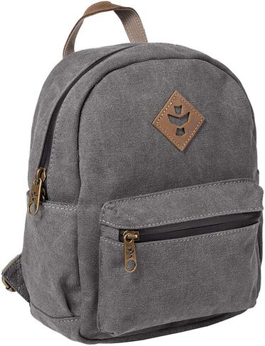 حقيبة ظهر صغيرة مقاومة للرائحة من ريفيلري وقابلة للقفل ومقاومة للماء مع نظام فلتر كربون - 7.4 لتر (رمادي) in Kuwait