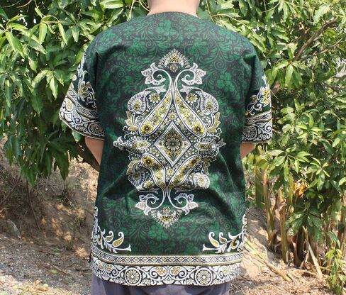 قميص RaanPahMuang Dashiki بألوان مشعة كاجوال وطباعة بيزلي معقدة in Kuwait