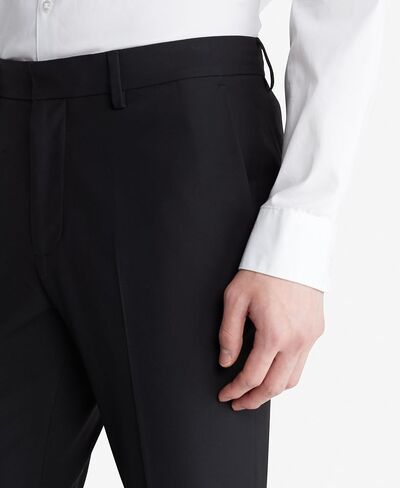 Calvin Klein Men's Refined Stretch Pant in Saudi Arabia