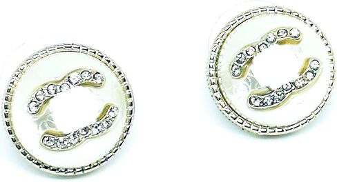 Pearl Ball Engraved Stud Earrings in Saudi Arabia