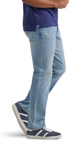 Lee Men's Extreme Motion Regular Straight Jean in Saudi Arabia
