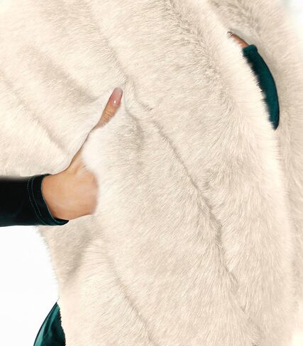 شال FlyGulls نسائي من الفرو الصناعي شالات وأغطية فاخرة من الفرو لفساتين السهرة لفافة من الفرو الصناعي للعروس ووصيفات العروس in Kuwait