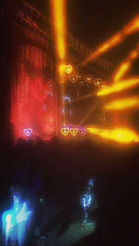 مجموعة Rave Kit من Plur Vision (بواسطة Dr Glow) in Kuwait