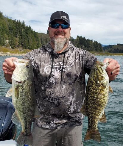 Fishoholic Snapback Baseball Fishing Hat - Embroidered Logos Mesh Trucker Fishing Gift for Dad Father Son (R) TM Fishaholic (SNP-BlkStk) in Kuwait