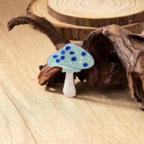 2024 Lovely Enamel Cute Animal Insect Flower Christmas Pin Brooch Resin Material Hand-assembled Fashion Pin Brooch for Ladies Women in Saudi Arabia