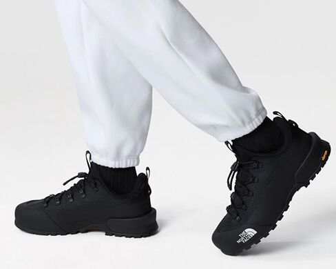 ذا نورث فيس جلينكليف منخفض Tnf أسود/Tnf أسود 13 م in Saudi Arabia