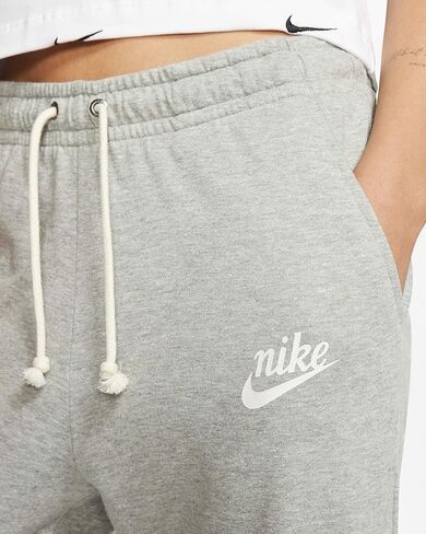 Nike womens Capri in Saudi Arabia
