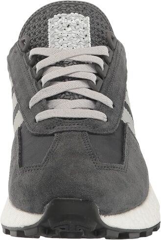 حذاء رياضي نسائي ماركة Adidas Originals Retropy E5 in Kuwait
