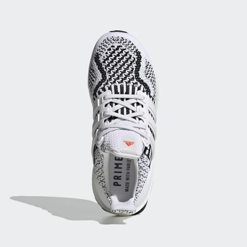 adidas Ultraboost 5.0 DNA (Big Kid) أبيض/أبيض/أسود 5 Big Kid M in Kuwait