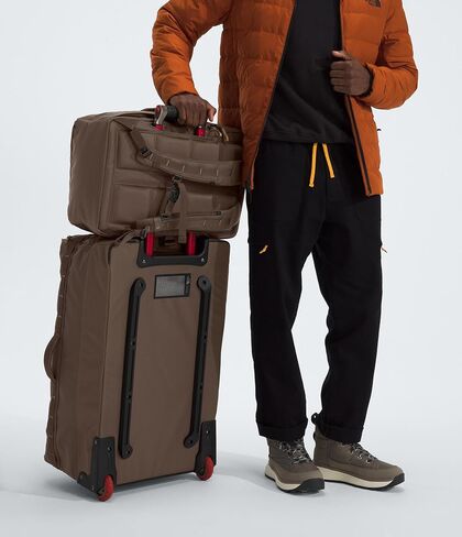 THE NORTH FACE، للجنسين، مجموعة السفر Base Camp Voyager، New Taupe Green/TNF Black-NPF، مقاس واحد in Saudi Arabia