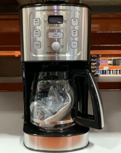 ماكينة تحضير القهوة المركزية القابلة للبرمجة سعة 14 كوب من Cuisinart (متجددة) in Saudi Arabia