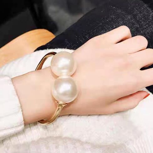 Wide Grooved Crystal Cuff Hinge Bangle Metal Shiny Punk Bracelet Great Polished Fashion Statement Bangles Gold Smooth Bangle Bracelet for Women Girls Fashion Jewelry in Kuwait