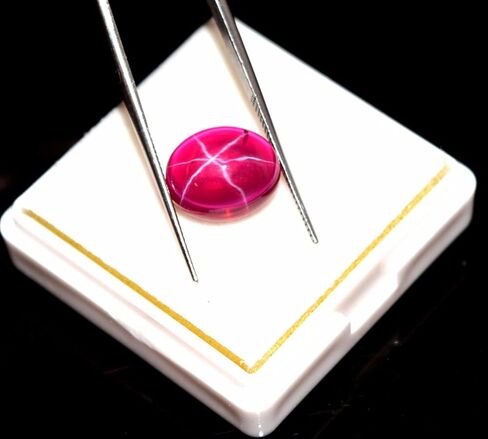 Natural Red Ruby 6 Rays Stone 5.85 Ct. Oval Oval Cabochon Star Ruby Loose Gemstone BP-902 in Saudi Arabia