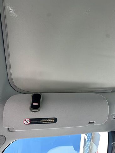 2024 New Version Sunshade Roof for Tesla Model Y,Magnetic Foldable Roof Sunshade Accessories[Heat-Insulated, UV-Proof, no-Sagging] 3-Gen Heat,3-Gen Glass Roof Sun Shade for Tesla Model Y 2020-2024 in Kuwait