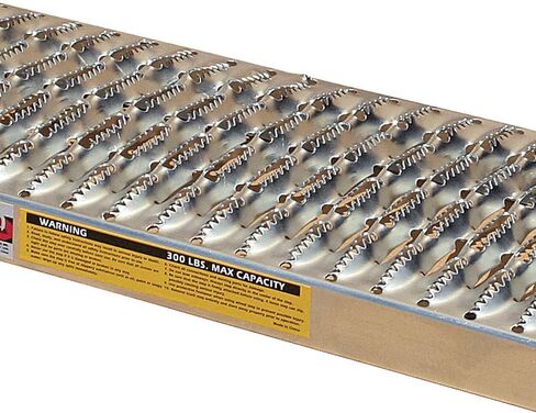 AFF Adjustable Non-Slip Heavy Duty Truck Wheel Step, 300 lbs Capacity, 3912A in Kuwait