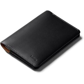 غطاء جواز السفر Bellroy (محفظة/حقيبة سفر رفيعة مع فتحات للبطاقات ومساحة للنقود بالإضافة إلى وثائق السفر) - أسود in Kuwait