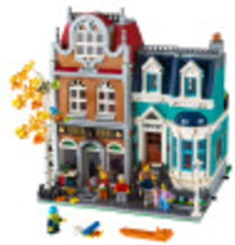LEGO Creator Expert Bookshop 10270 Modular Building, Home Décor Display Set for Collectors, Advanced Collection, Gift Idea for 16 plus Year Olds in Saudi Arabia