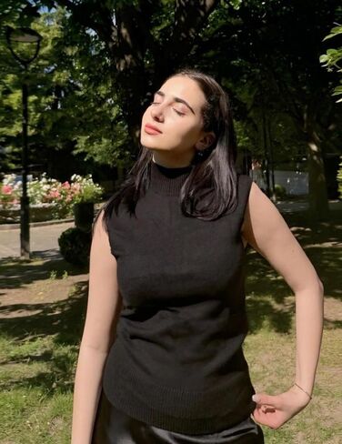 Zeagoo Women's 2024 Mock Turtle Neck Sweater Vest Sleeveless Knit Pullover Tank Tops Casual Trendy Slim Fitted Shirts in Kuwait