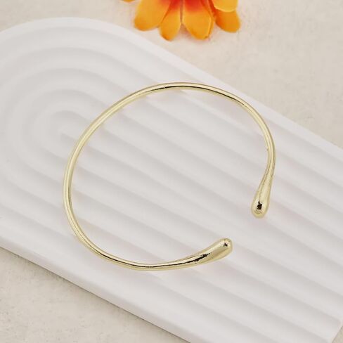 Gold Coil Arm Cuff for Women, Upper Arm Gold Cuff Bracelet Armlet Minimalist Armband Bangle Liquid Lava Arm Chain Open Bangle Cuff Bracelet for Women in Saudi Arabia
