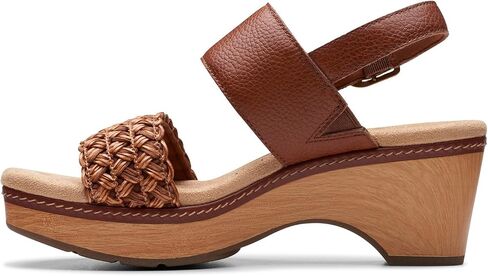 Clarks Women's Seannah Step in Saudi Arabia