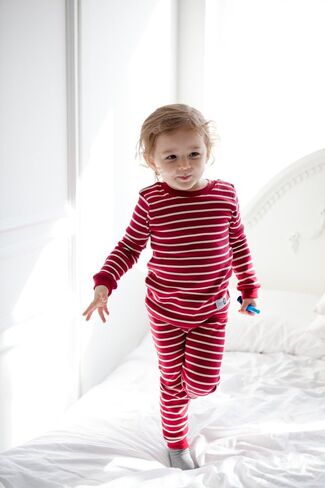VAENAIT BABY 12M-12Y للأطفال الأولاد والبنات للجنسين للأطفال الصغار ملون مخطط/بسيط ملابس نوم للعطلات طقم بيجامة قطعتين in Kuwait