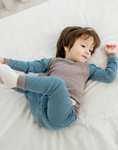 VAENAIT BABY 12M-12Y للأطفال الأولاد والبنات للجنسين للأطفال الصغار ملون مخطط/بسيط ملابس نوم للعطلات طقم بيجامة قطعتين in Kuwait