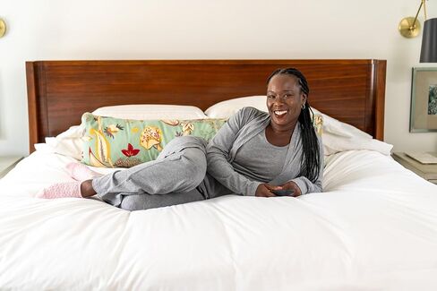 سترة صوفية نسائية مريحة للنوم أو شال للاسترخاء مفتوحة من الأمام من No Nonsense in Kuwait