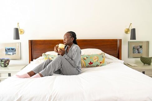 سترة صوفية نسائية مريحة للنوم أو شال للاسترخاء مفتوحة من الأمام من No Nonsense in Kuwait