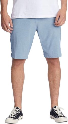 Billabong 21" Crossfire Submersible Shorts in Saudi Arabia