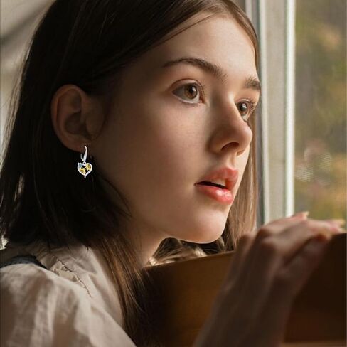 أقراط على شكل قلب عباد الشمس S925 من الفضة الإسترليني أقراط عباد الشمس على شكل قلب أقراط متدلية على شكل عباد الشمس مجوهرات عباد الشمس لعيد الأم وعيد الميلاد in Kuwait