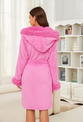 Women Hooded Plush Short Robe Soft Warm Fleece Bathrobe Fluffy Cute Spa Robe in Kuwait