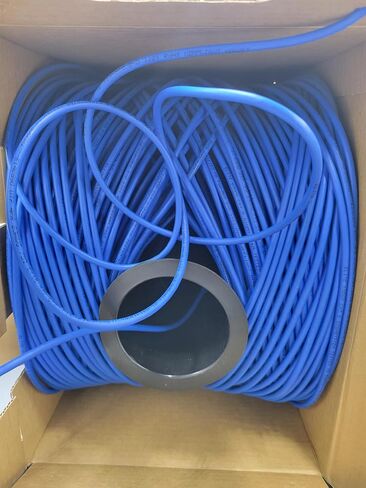 موصلات مايكرو TR4-560WOU-500 500 "صلبة محمية (Stp) في الهواء الطلق، كابل إيثرنت بالجملة مقاوم للأشعة فوق البنفسجية ، أبيض in Kuwait