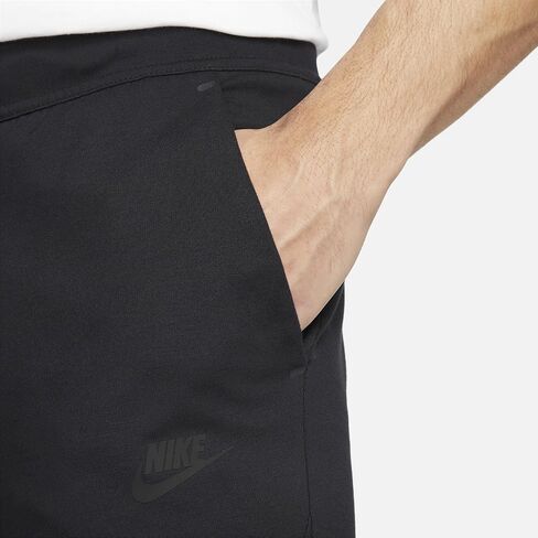 Nike Sportswear Tech Fleece Lightweight Men's Slim-Fit Jogger Sweatpants in Saudi Arabia