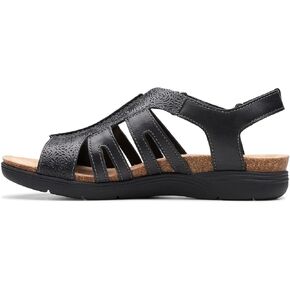 Clarks Women's April Belle in Kuwait