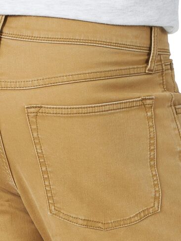 Wrangler Authentics Men's Straight Fit Twill Pant in Saudi Arabia