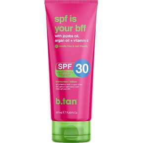 b.tan واقي من الشمس spf 30. spf هو صديقك المفضل SPF30. لم يتم الإساءة إلى الحيوانات لتصنيعه، ونباتي وصديق للشعاب المرجانية. واقي شمسي خفيف الوزن وشفاف لجميع أنواع البشرة. حماية واسعة الطيف مع لمسة نهائية رطبة غير لامعة. 7 أونصة سائلة in Kuwait
