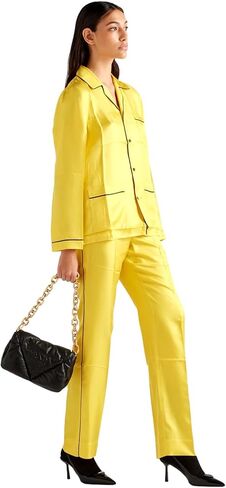 حقيبة كتف برادا نسائية من جلد النابا الناعم باللون الأسود 1BD315 in Kuwait