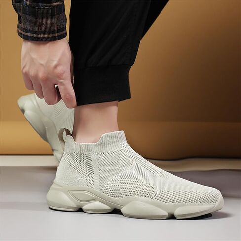 Lightweight Breathable Flexible Knit Walking Shoes in Saudi Arabia