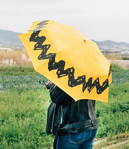 Grupo Erik Official Snoopy Umbrella | Lightweight, Compact & Foldable Umbrella With Cover | Travel umbrella | Kids Umbrella | Umbrella Compact | Snoopy Gifts | Cool Gifts in Saudi Arabia
