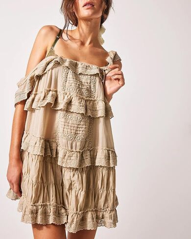 فستان نسائي صيفي كاجوال بدون أكمام من Gacaky فستان صيفي فضفاض مكشكش بوهو للشمس مع شورت مدمج in Kuwait