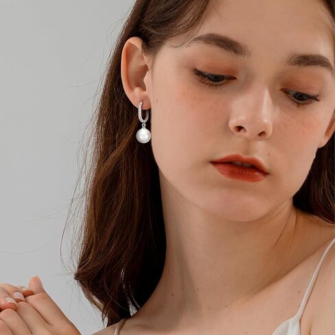 أقراط اللؤلؤ الذهبية من Awinesn للنساء والفتيات 14 قيراط أقراط لؤلؤية مطلية بالذهب الحقيقي أقراط ذهبية زركونيا مكعبة أنيقة للنساء لوصيفات العروس in Kuwait