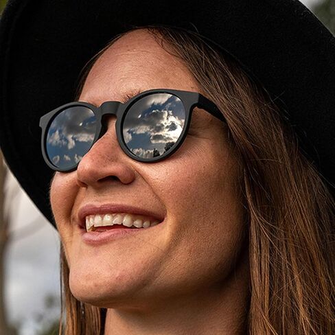 نظارات شمسية مستقطبة It's Not Black It's Obsidian من Goodr للرجال والنساء، إطارات صلبة سوداء مع عدسات عاكسة سوداء، حماية من الأشعة فوق البنفسجية 400، مانعة للانزلاق in Kuwait